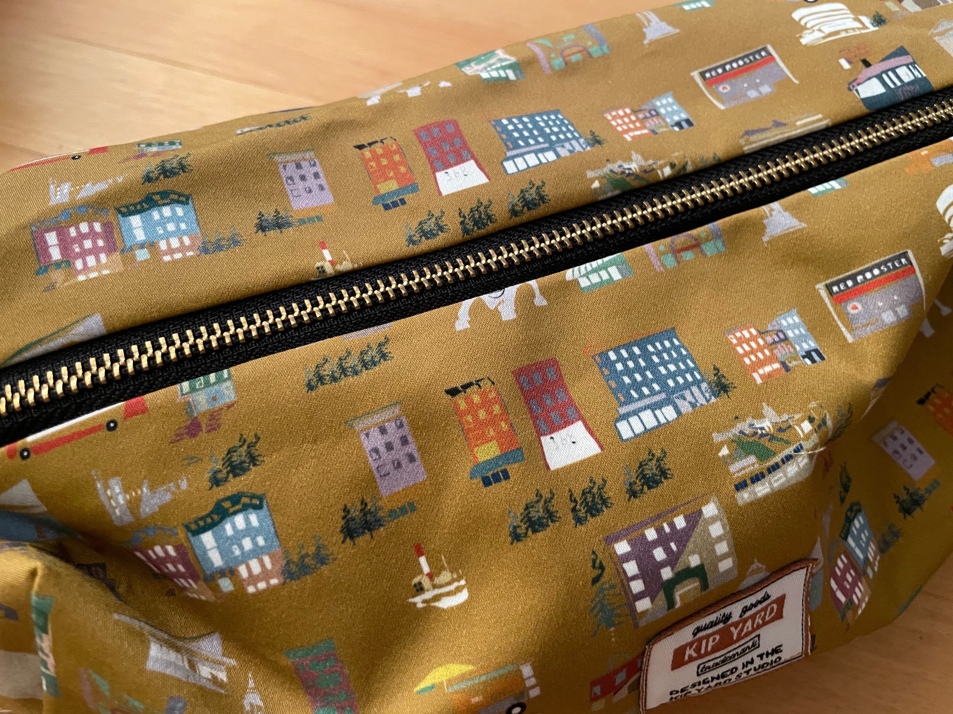 New York travel bag/make up bag