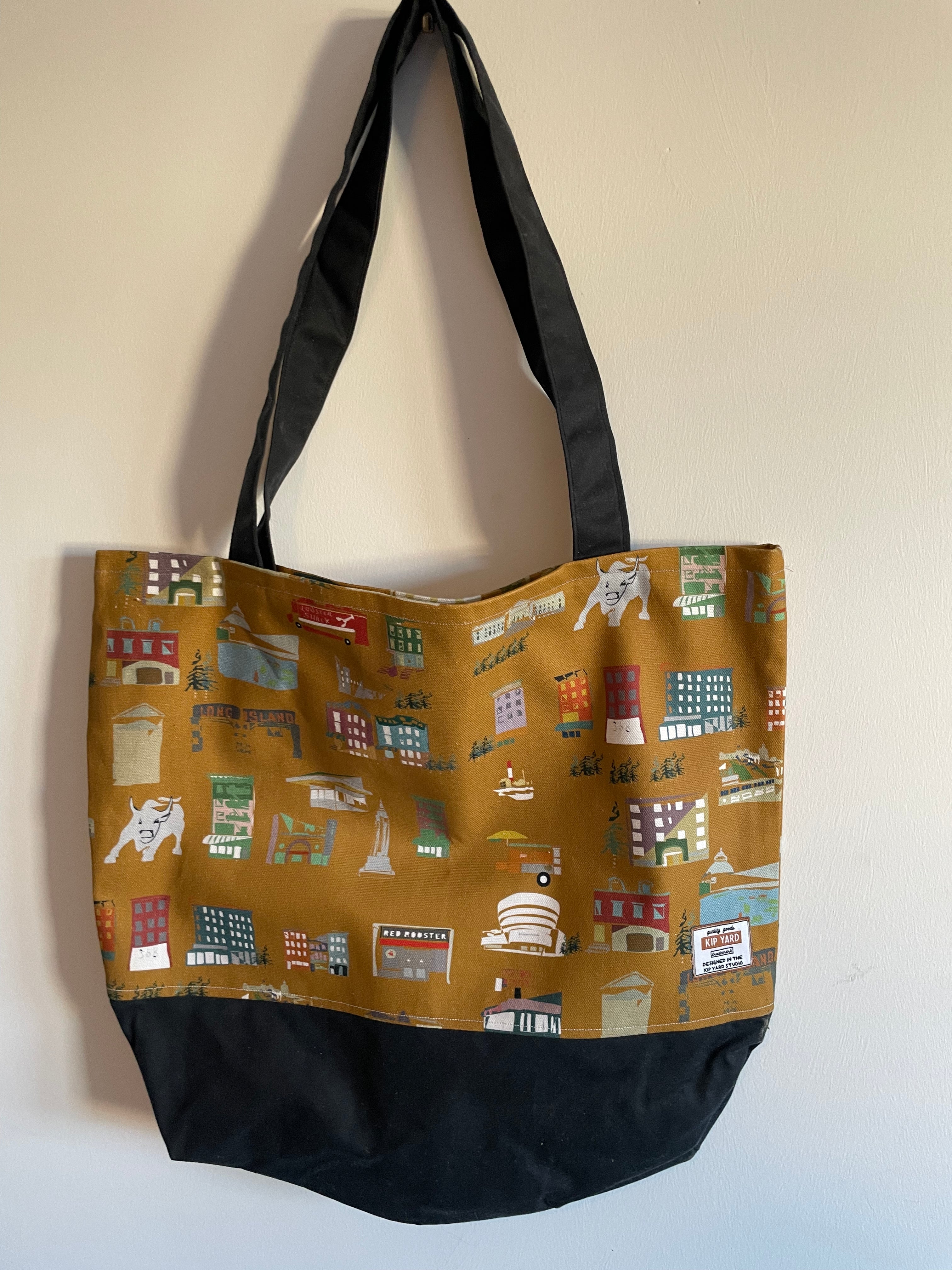 New York Buildings Tote Bag